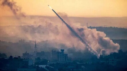 İsrail'den bölgede tansiyonu yükseltecek saldırı! Lübnan’da bir apartman yerle bir oldu - dunya