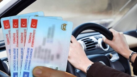 B sınıfı ehliyeti olanlar dikkat! Artık bu araçların tamamını sürebilecekler, Resmi Gazete’de yayımlandı - gundem