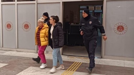 İzmir'de fuhuş evine baskın! Öğrencilere indirimli tarife uygulamışlar - gundem