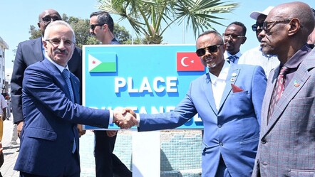 Afrika'nın göbeğinde İstanbul Meydanı! Bakan Uraloğlu açılışını yaptı - gundem