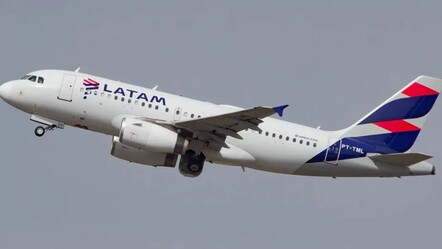 Yürüyerek bindiği uçaktan cenazesi çıktı - dunya