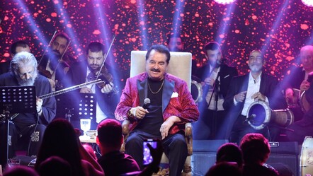 İbrahim Tatlıses sahnelere döndü! Mekan tıklım tıklım doldu - magazin