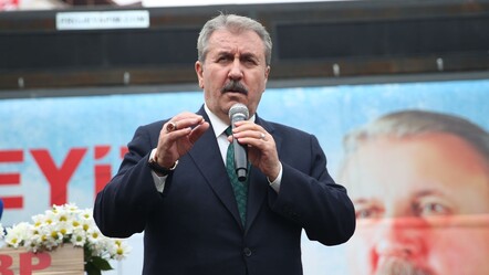 Destici'den muhalefete 