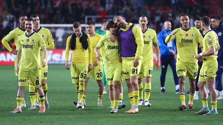 Fenerbahçe rekora koşuyor! İsmail Kartal'dan tarihi başarı - spor