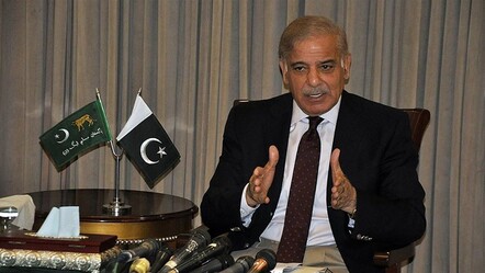 Pakistan'da yeni başbakan Şahbaz Şerif oldu - dunya