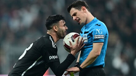 Beşiktaş'tan seçim ve istifa çağrısı! Derbi sonrası Galatasaray'a Sparta Prag üzerinden mesaj verildi - spor