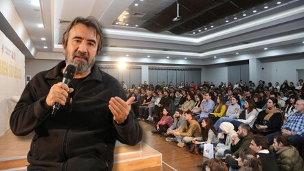 Merak edilenleri cevapladı! Zeki Demirkubuz: Kimse kendinde özgün olanı ortaya çıkarmıyor - sirket-haberleri