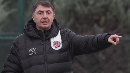 Fatih Karagümrük Teknik Direktörü Şota Arveladze görevinden istifa etti - spor