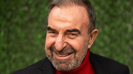 “Vücuduma iyi bakarım” diyen Arka Sokaklar’ın Rıza Baba’sı gençlik fotoğrafıyla sosyal medyayı salladı - gundem