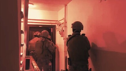 Bakan Yerlikaya duyurdu: 3 bine yakın firari daha 'Çember'e takıldı - gundem