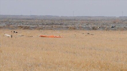 Konya'da Türk Yıldızları'nın askeri uçak kazasında pilot paraşütle atladı VİDEO - dunya