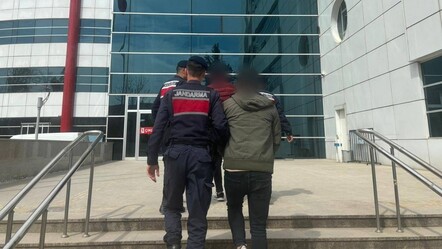 15 yıl 7 ay kesinleşmiş hapis cezası bulunan şahıs uyuşturucuyla yakalandı - gundem