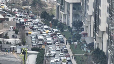 Bahçelievler’de trafik çilesi: 200 metre mesafe 25 dakikada gidiliyor - gundem