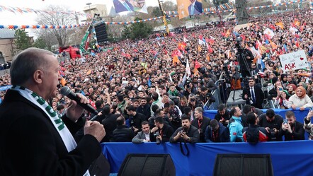 Erdoğan'dan staj ve çıraklık mağdurlarının sloganına tepki: Çırağa müjde olmaz, bunlar yanlış adımlar - haberler