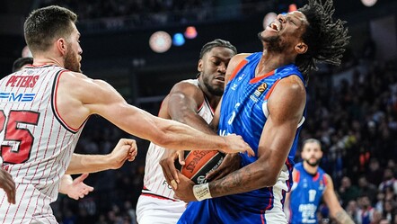 Anadolu Efes - Olympiakos maçında gerginlik! Georgios Bartzokas diskalifiye edildi - haberler
