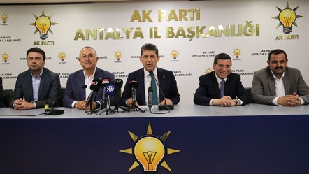 CHP, İyi Parti, Saadet, DEVA... Binlercesi istifa edip AK Parti'ye katıldı - politika