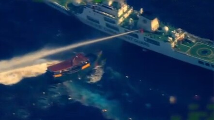 Filipinler ve Çin arasında sıcak temas! Tazyikli su sıkılan gemi hasar gördü - dunya