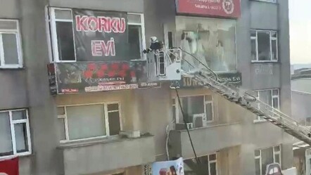 ‘Korku Evi’nde çıkan yangın gerçekten korkuttu - gundem