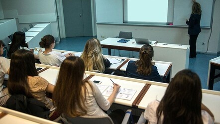 Yurt dışında üniversite okumak artık çok zor! Denklikte 'sıralama' kriteri getirildi, kolay diploma devri kapandı - egitim