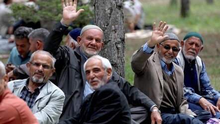 Emeklilere yeni müjdeler geliyor! Milyonlara özel indirim ve kampanyalar yolda - politika
