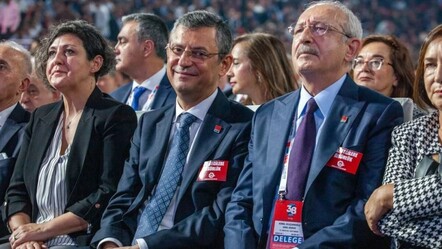Olaylı CHP kurultayındaki 'sır odada' olan gazeteci tek tek anlattı: Özgür Özel'in koltuğu tehlikede mi? - gundem