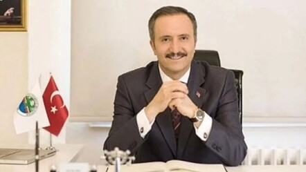 Aziz Yeniay kimdir, nereli? AK Parti Küçükçekmece Belediye Başkan adayı Aziz Yeniay hayatı ve biyografisi - biyografi