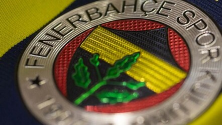 Fenerbahçe ezeli rakibinin yıldızına kancayı taktı yetmedi bedavaya getiriyor! Bu transfer ortalığı fena karıştıracak - spor