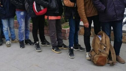 4 gündür devam eden operasyonlarda 20 göçmen kaçakçısı ile yüzlerce göçmen yakalandı - gundem