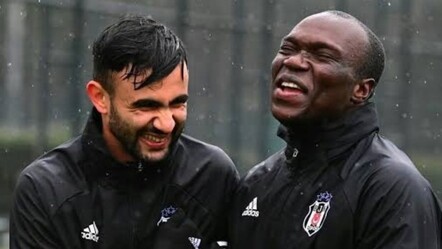 Beşiktaş'ta Aboubakar ve Ghezzal sürprizi! Fernando Santos kararını verdi - spor