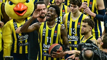 Fenerbahçeli Nigel Hayes-Davis'ten tarihi başarı! ABD'li yıldız THY Avrupa Ligi'nde MVP seçildi - spor