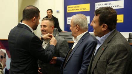 Seçime saatler kala sürpriz istifa! Saadet'i bırakıp AK Parti'ye geçti - gundem