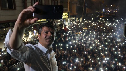 20 yıl sonra ilk! Adıyaman AK Parti'den CHP'ye geçti - haberler