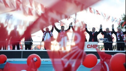 AK Parti'nin İzmir sınavı: Büyükşehir 20 yıldır el değiştirmedi - politika