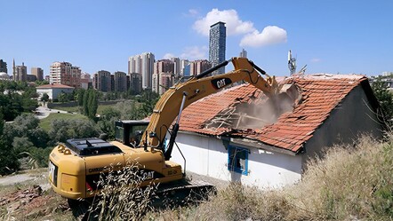 AYM'den gecekondu kararı! Kamu arazisindeki kaçak yapının yıkımı zorlaşıyor - gundem