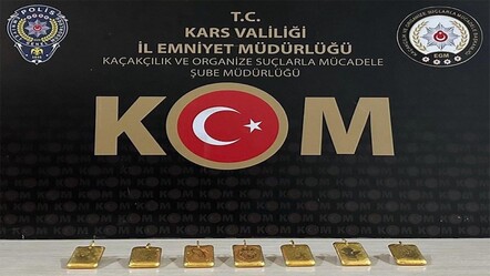 Kars'ta yakalanan 2,5 milyon değerinde altın ayakkabıdan çıktı - gundem