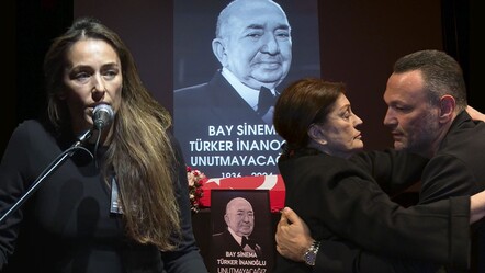 Türker İnanoğlu’nun veda töreninde duygu dolu anlar! Kızı Zeynep Özdemir: Adının yaşaması için elimden geleni yapacağım - magazin