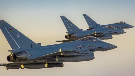 Baltık Denizi'nde sıcak saatler! Alman savaş uçakları, Rus uçağıyla karşı karşıya geldi - dunya