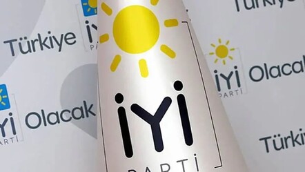 İyi Parti'de kongre öncesi istifa depremi! İl ve ilçe başkanı görevi bıraktı - politika