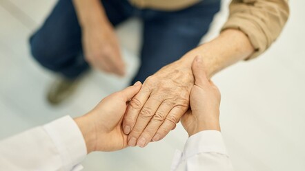 Titreme ve duruş bozukluğuyla ortaya çıkıyor! Sosyal becerileri kısıtlayan hastalığın çaresi var - saglik