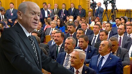 Devlet Bahçeli'nin davetiyle MHP'ye dönmüştü! Grup toplantısında görüntülendi - politika