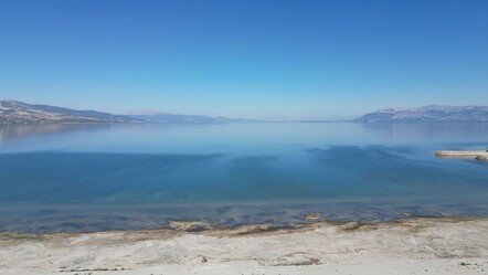 Kuraklık Eğirdir Gölü'nü de vurdu: 'Tedbir alınmazsa ikiye ayrılacak' - gundem