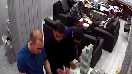 Soruşturma büyüyor! Para kuleleri 11 kişiye uzandı - politika