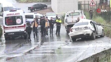 İstanbul'da yağmur kaza getirdi! Kamyon otomobille çarpıştı: 2 ölü, 4 yaralı - gundem
