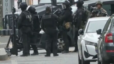 Paris'te canlı bomba alarmı! Polis, İran Konsolosluğu'nu kuşattı - gundem