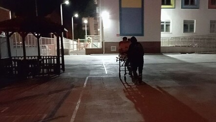 Her şey bir anda oldu! Okul bahçesinde otururken saldırıya uğradı - gundem
