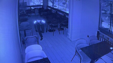 Pişkin hırsız kameraları unuttu: İki gün üst üste aynı kafeye girdi - gundem