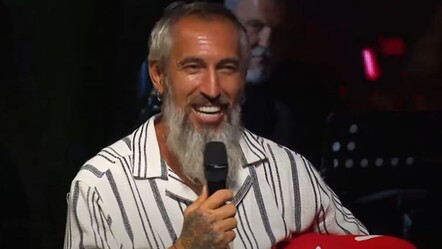 Survivor birleşme partisinde şarkı yarışmasını Özgür kazandı - haberler