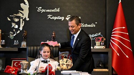 CHP lideri Özgür Özel'den dikkat çeken 