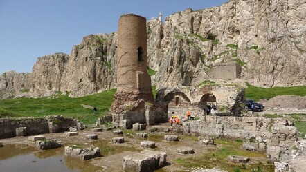 Eski Van ayağa kaldırılıyor! 750 yıllık tarihi eserler elden geçiriliyor - kultur-sanat
