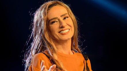 İmplant tedavisine başlayan Yıldız Tilbe dişsiz kaldı! Son hali çok konuşuldu - magazin